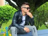 Pictures real adulte KevinToro